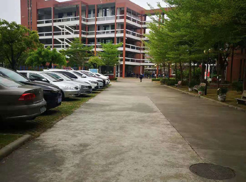 学校食堂承包